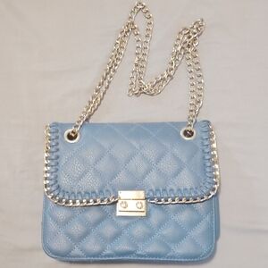 Elegant Blue Quilted Chain Bag